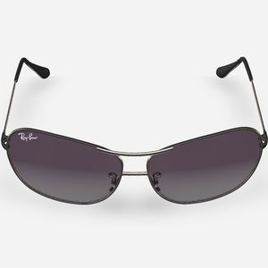 Ray Bans sun glasses with case